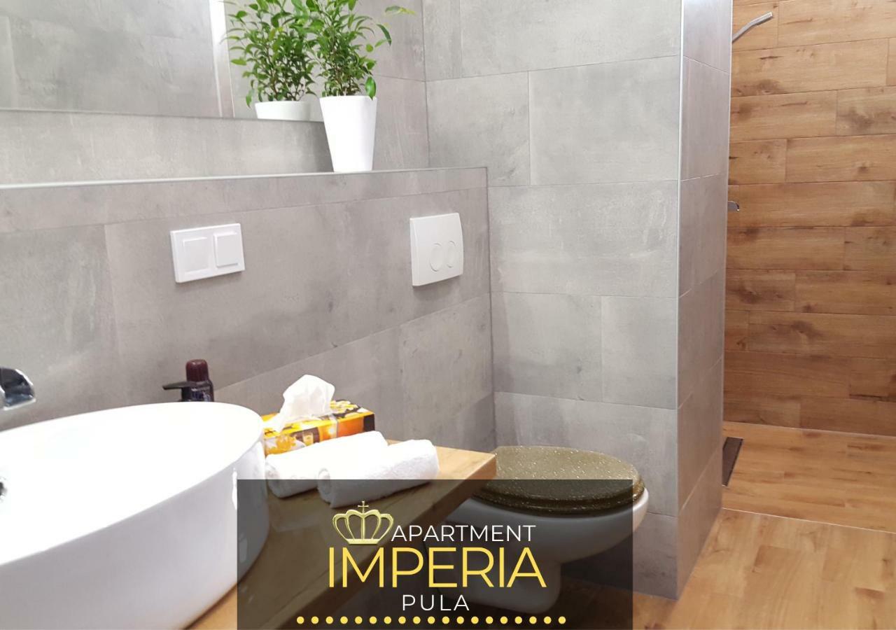 Apartment Imperia *** Pula Bagian luar foto