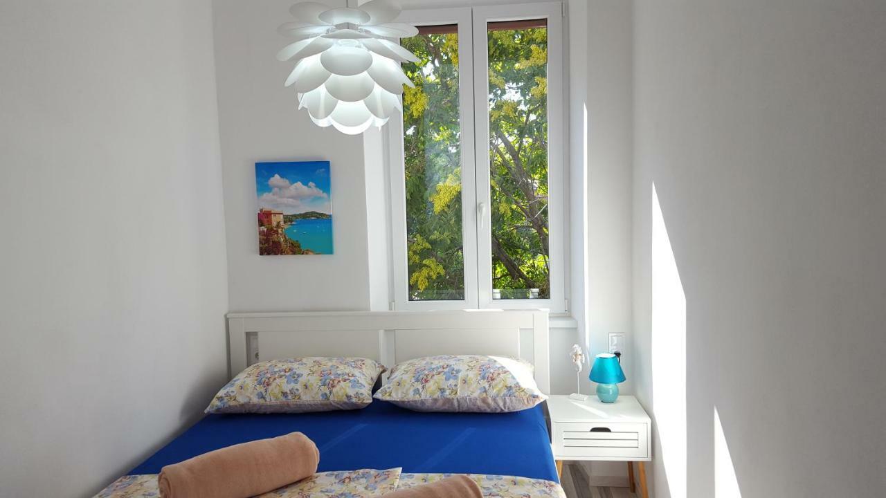 Apartment Imperia *** Pula Bagian luar foto