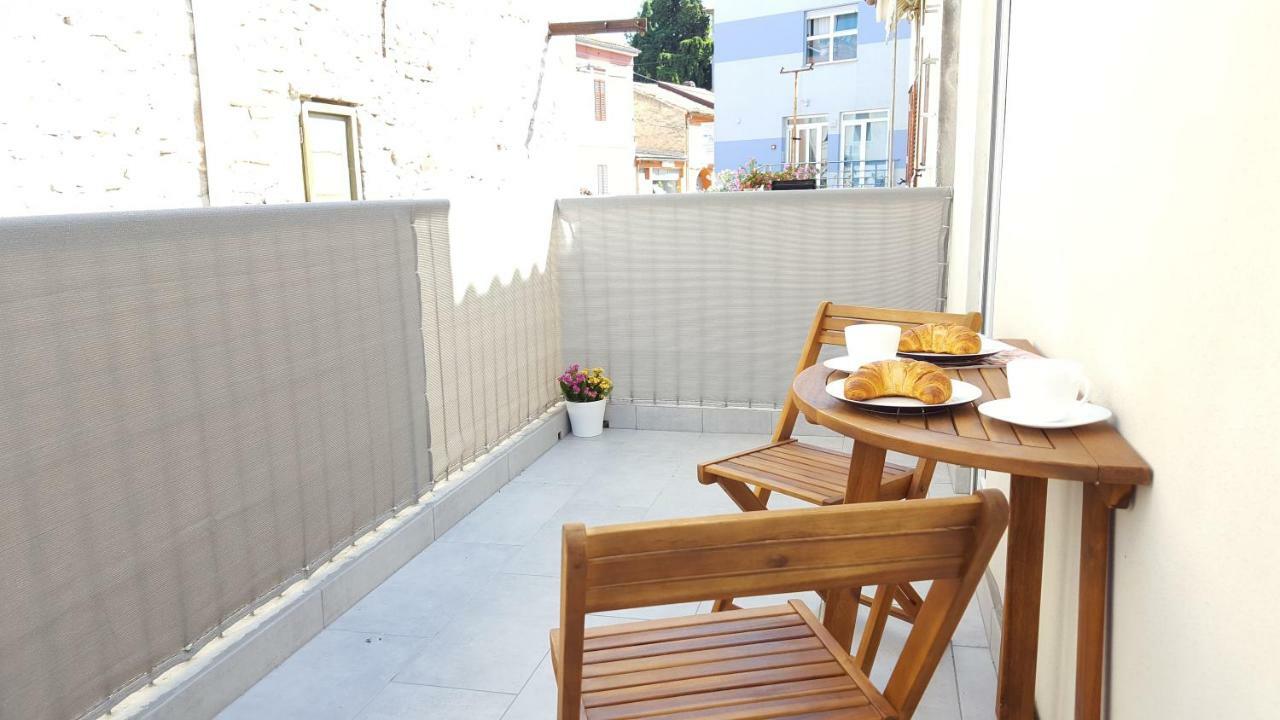 Apartment Imperia *** Pula Bagian luar foto