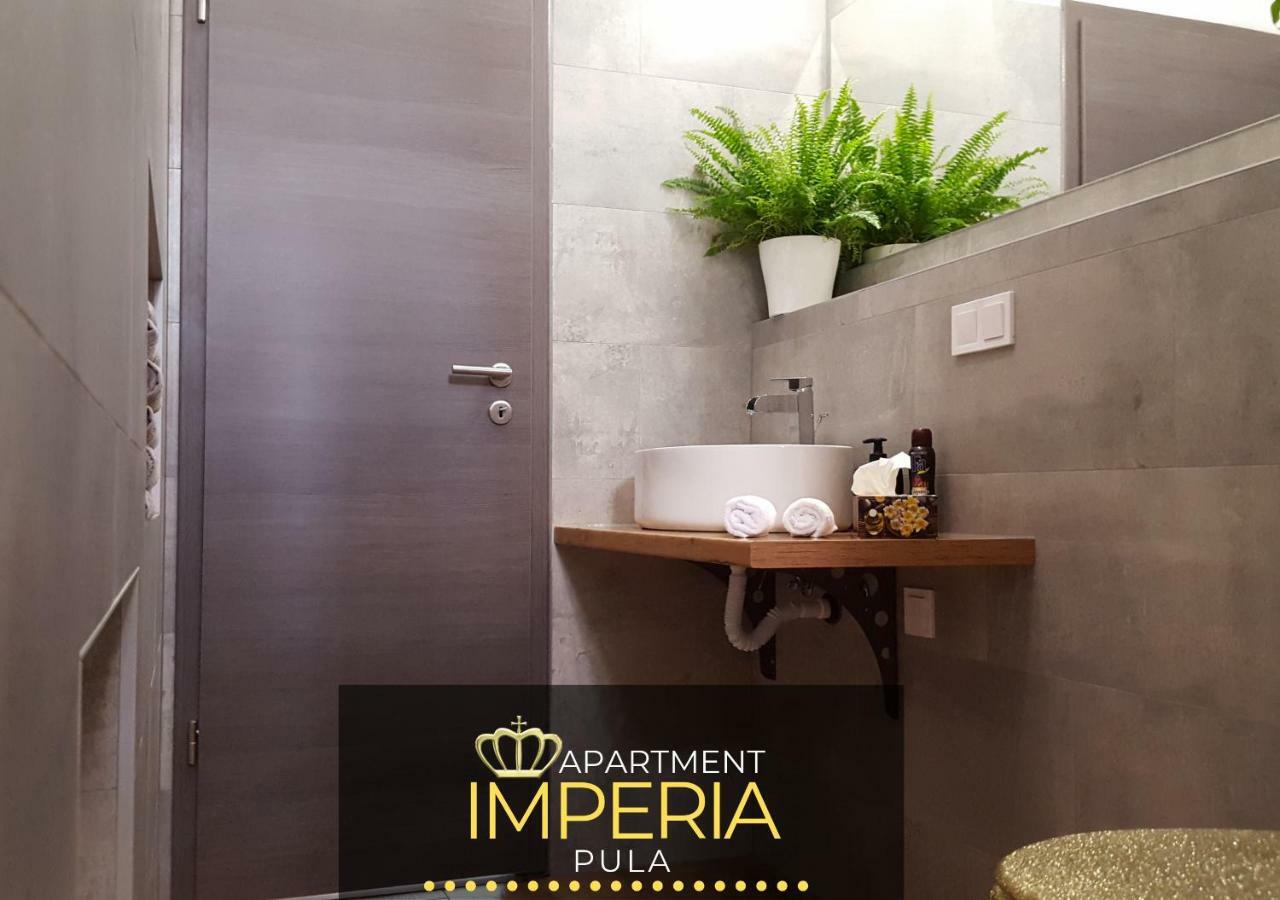 Apartment Imperia *** Pula Bagian luar foto