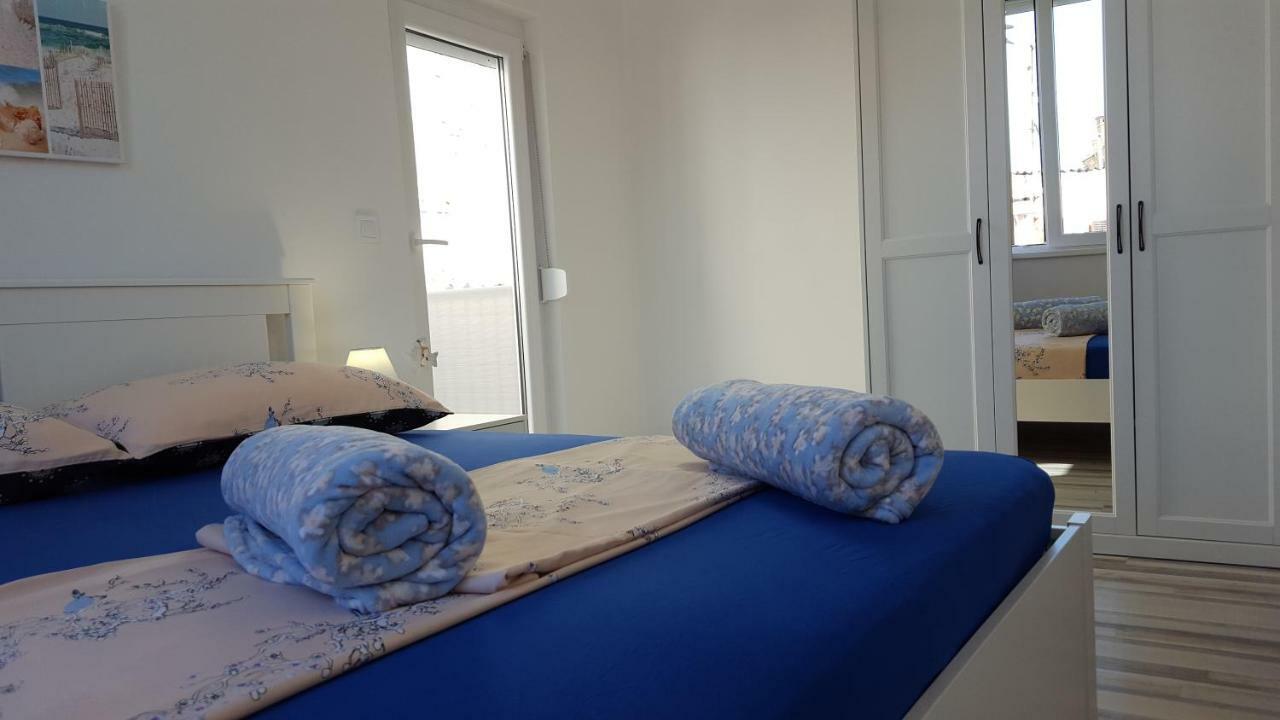 Apartment Imperia *** Pula Bagian luar foto
